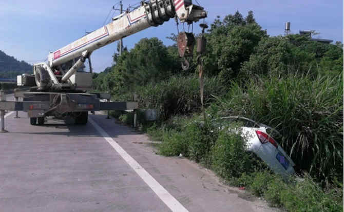 建阳区重载吊车救援 建阳区重载吊车救援